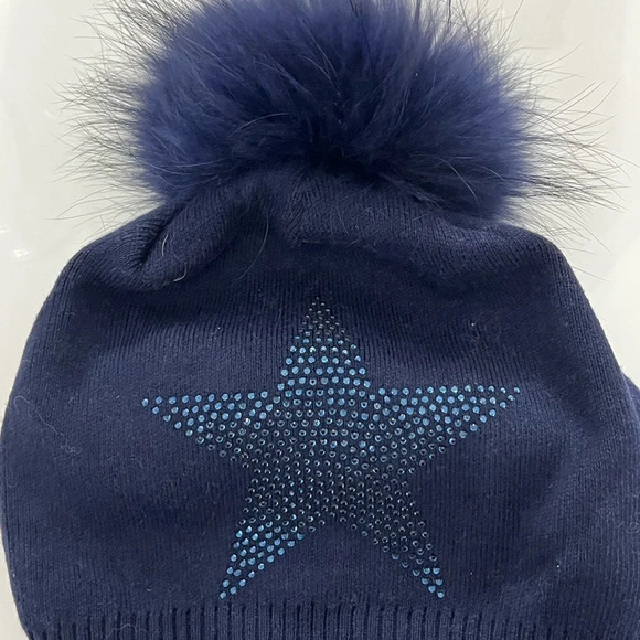 Navy beanie - Picture 2 of 2